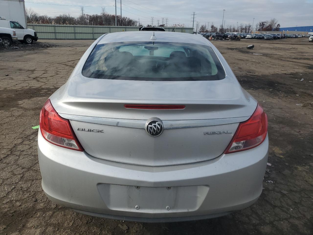 2013 Buick Regal VIN: 2G4GR5ER8D9227405 Lot: 92536395