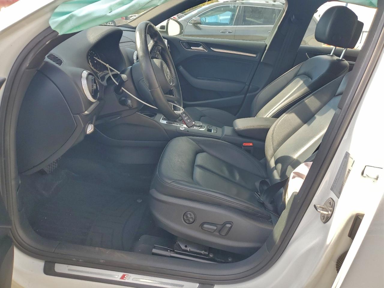 2018 Audi A3 Premium Plus VIN: WAUJ8GFF4J1011173 Lot: 93701365