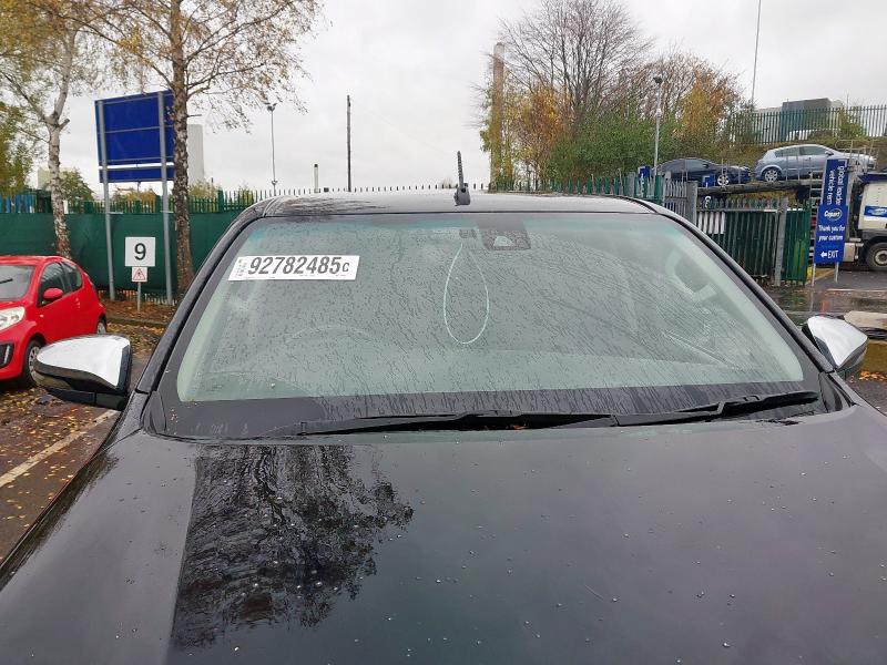 2021 TOYOTA HILUX INVINCIBLE D/CAB PICK UP 2.4 D-4D