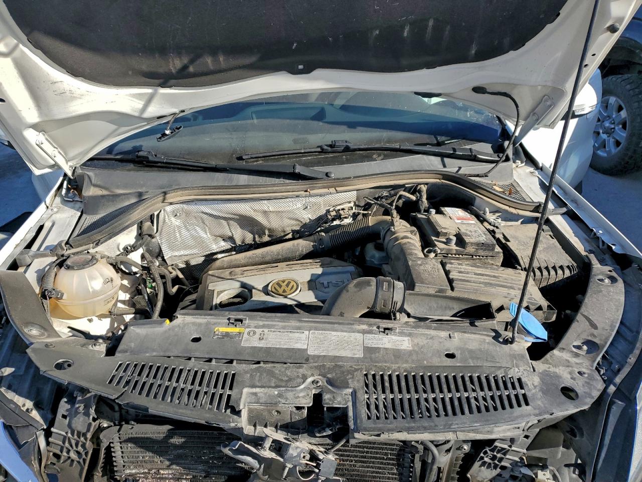 2018 Volkswagen Tiguan Limited VIN: WVGAV7AX6JK004369 Lot: 94653655