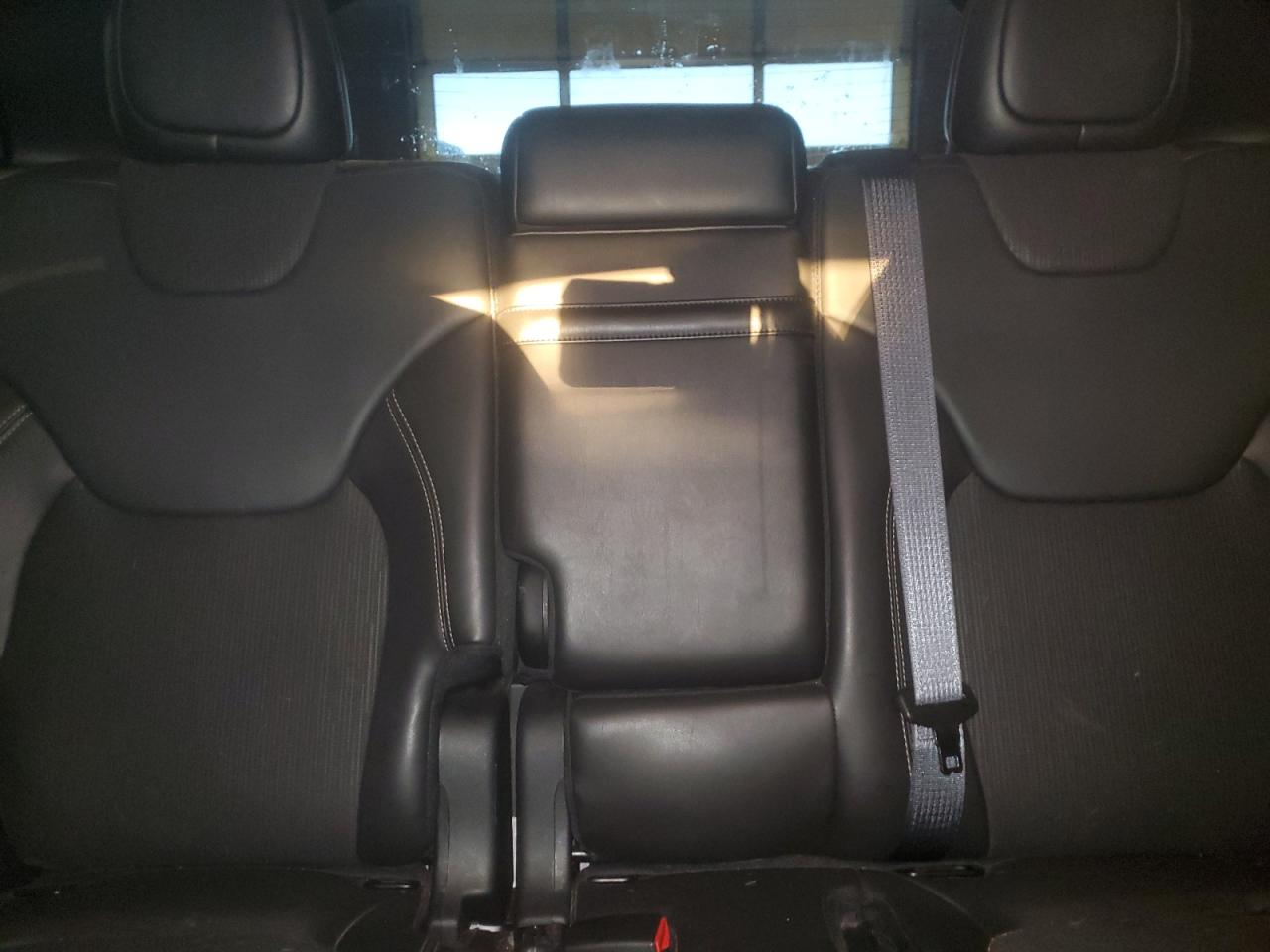 2018 Jeep Cherokee Latitude Plus VIN: 1C4PJMLXXJD598801 Lot: 92267925