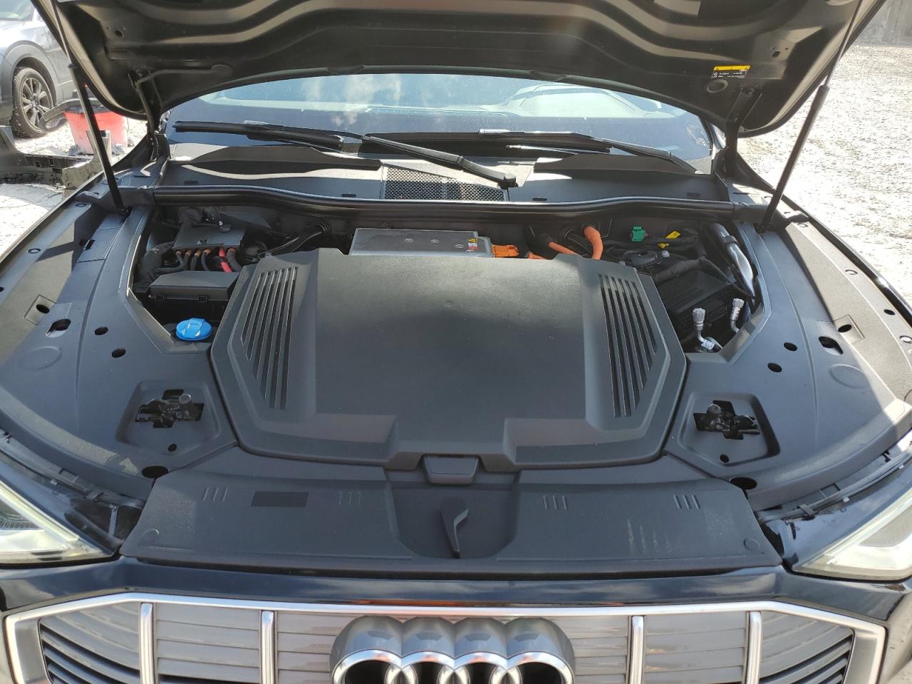 2022 Audi E-Tron Premium VIN: WA1AABGE5NB023388 Lot: 92241345