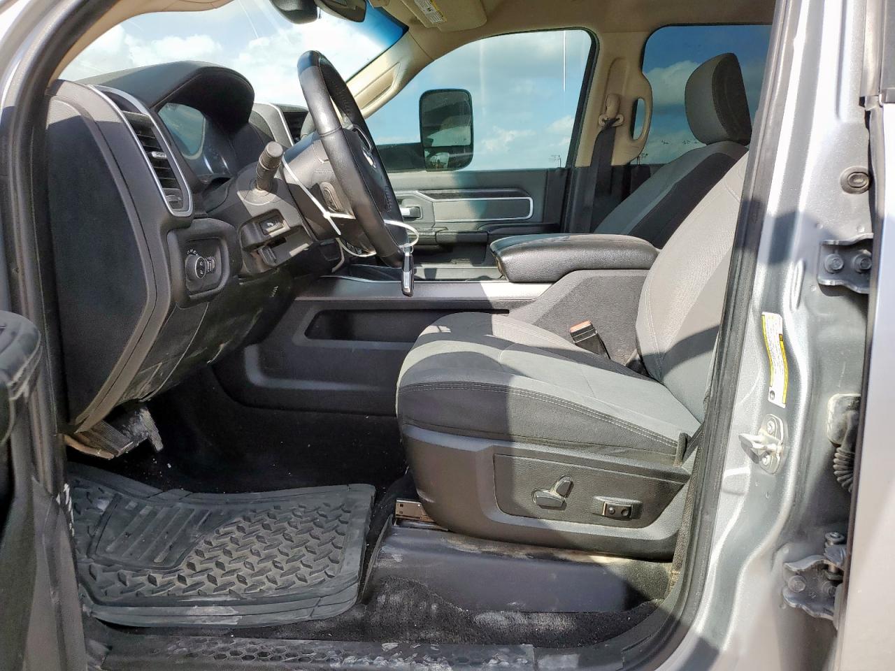 2020 Ram 3500 Big Horn VIN: 3C63RRHLXLG264016 Lot: 92903725