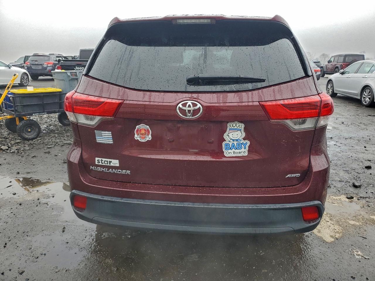 2019 Toyota Highlander Le VIN: 5TDBZRFHXKS726061 Lot: 94275365