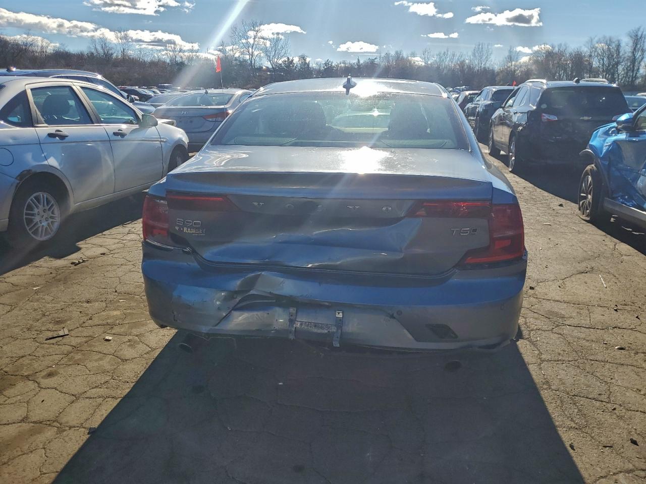 2018 Volvo S90 T5 Momentum VIN: LVY982MK6JP036218 Lot: 93312955