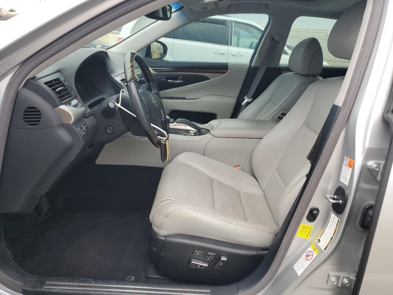 2017 Lexus Ls 460 VIN: JTHBL5EF5H5144859 Lot: 92637255