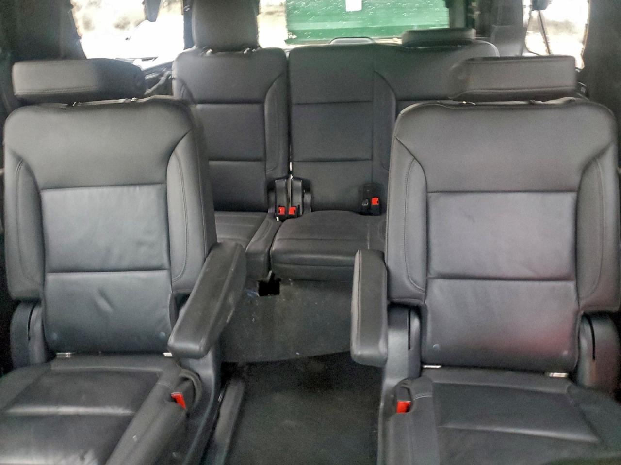 2022 Chevrolet Suburban K1500 Z71 VIN: 1GNSKDKD8NR122044 Lot: 93102105