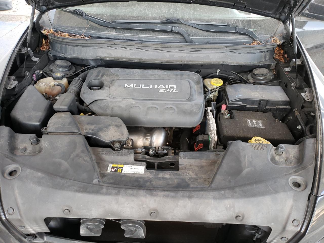 2015 Jeep Cherokee Latitude VIN: 1C4PJLCBXFW781061 Lot: 91777635