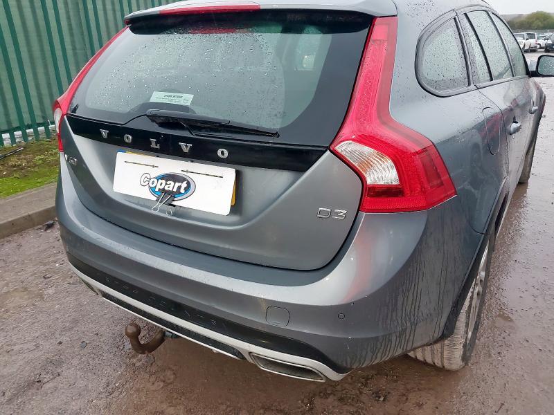 2018 VOLVO V60 CROSS COUNTRY SE NAV 