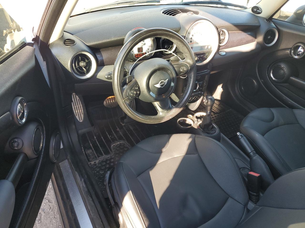 2011 Mini Cooper S Clubman VIN: WMWZG3C53BTY35830 Lot: 91728505