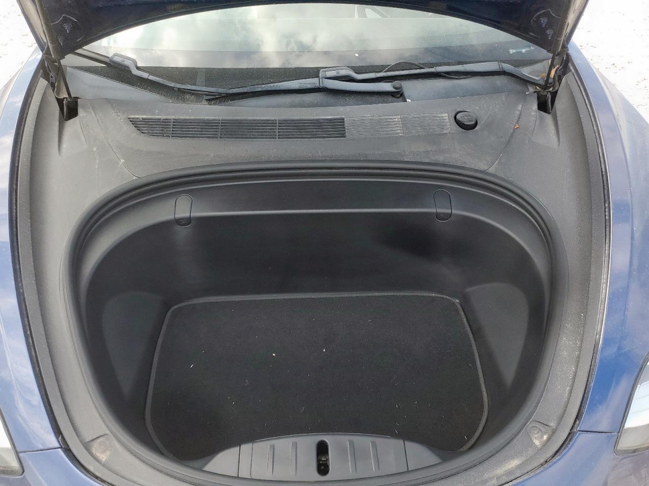 2019 Tesla Model 3 VIN: 5YJ3E1EB2KF194985 Lot: 93264675