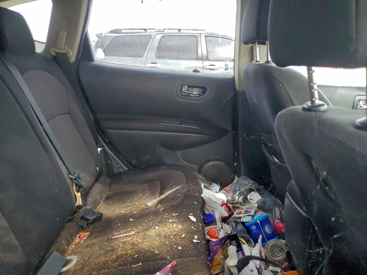 2011 Nissan Rogue S VIN: JN8AS5MT4BW571818 Lot: 93827085