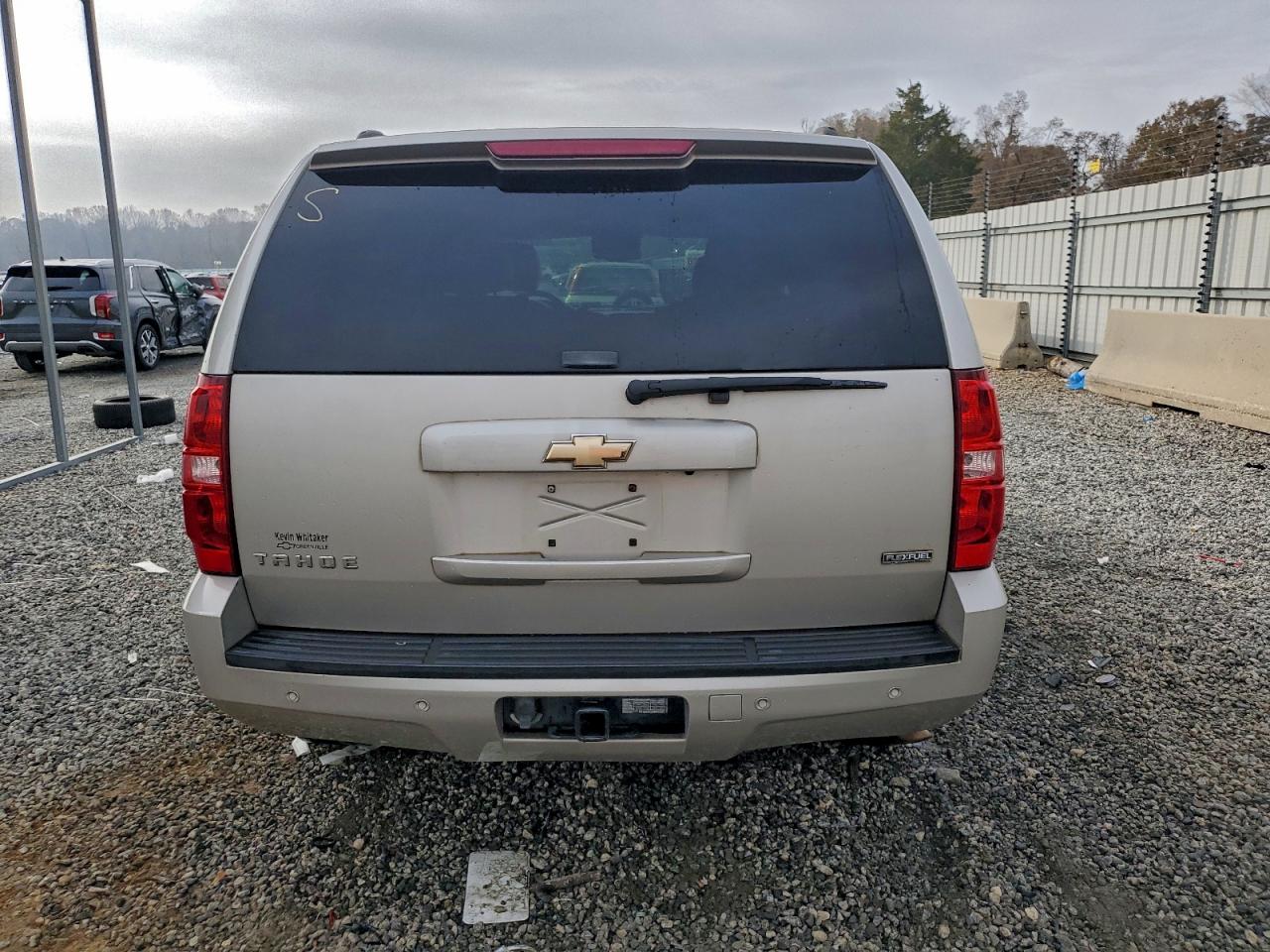 2007 Chevrolet Tahoe C1500 VIN: 1GNFC13057R254318 Lot: 93912875