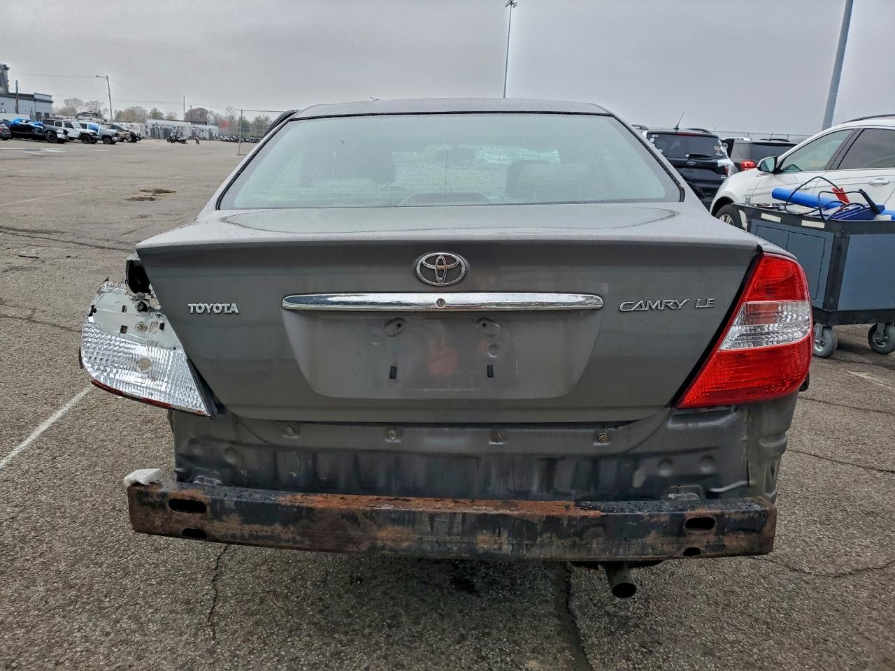 2003 Toyota Camry Le VIN: 4T1BE32K43U692718 Lot: 94255845