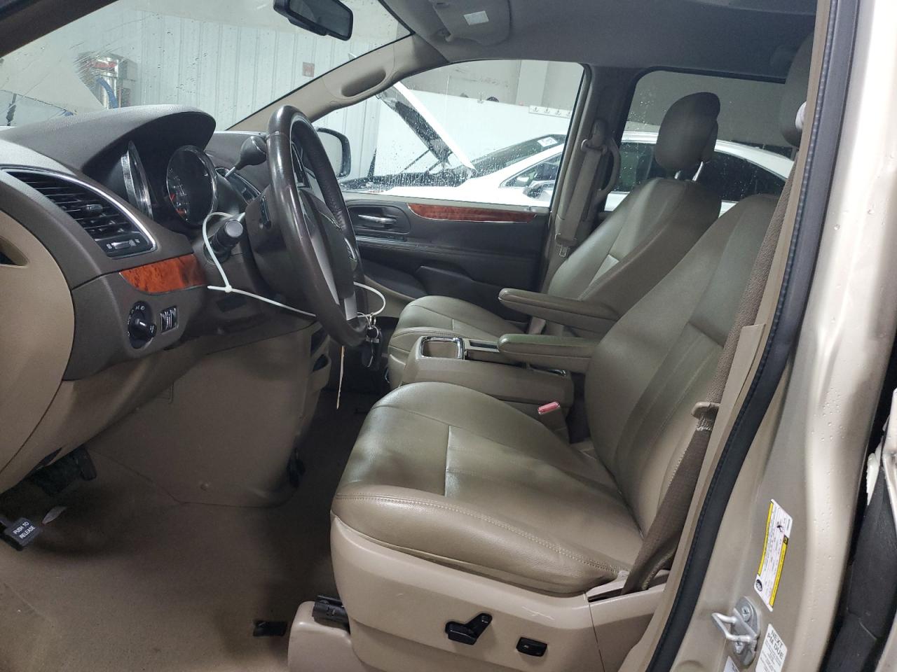 2015 Chrysler Town & Country Touring VIN: 2C4RC1BG8FR654435 Lot: 91789705