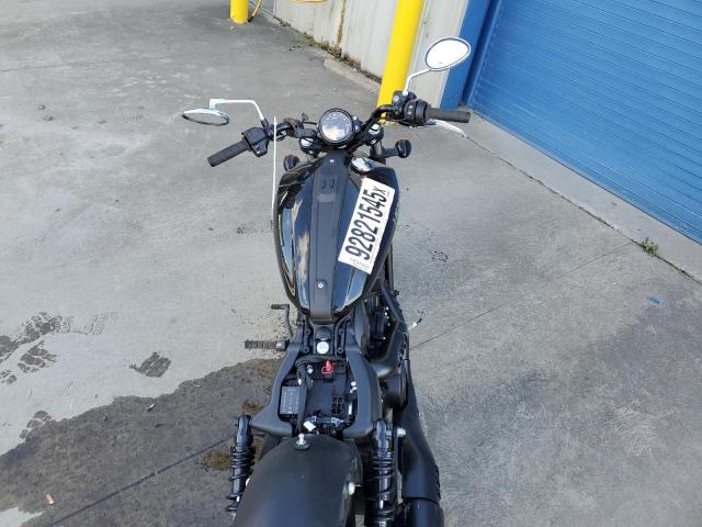 2025 INDIAN MOTORCYCLE CO. SCOUT SIXTY BOBBER  