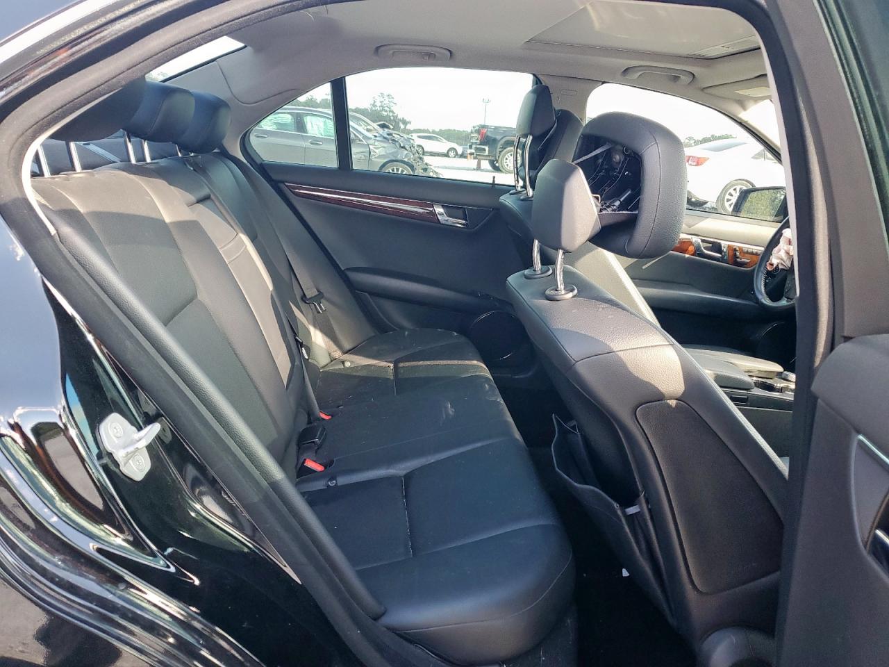 2011 Mercedes-Benz C 300 VIN: WDDGF5EB5BR161887 Lot: 92832245