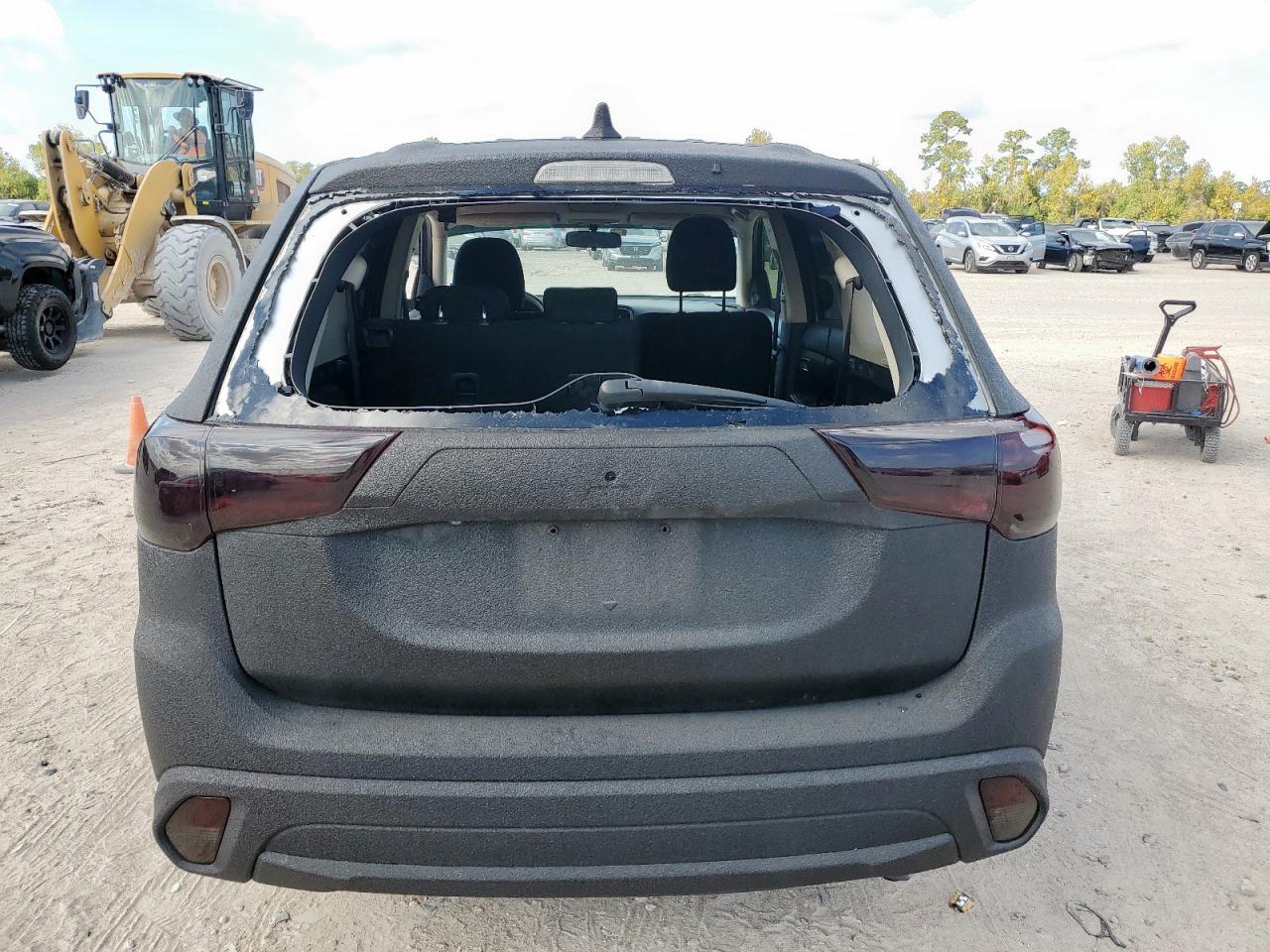 2018 Mitsubishi Outlander Es VIN: JA4AD2A35JZ055631 Lot: 92359885