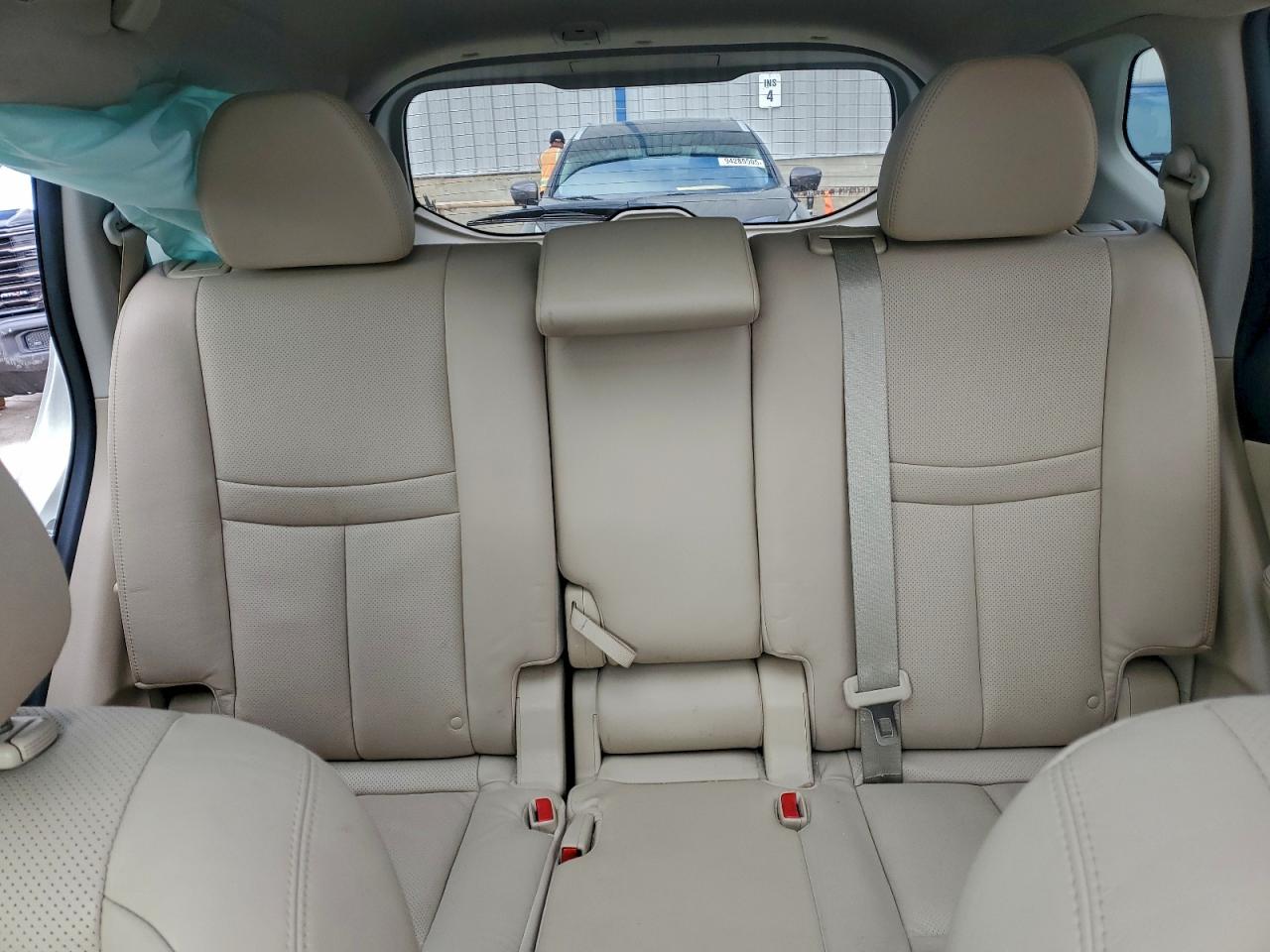 2015 Nissan Rogue S VIN: 5N1AT2MV5FC845619 Lot: 94248515