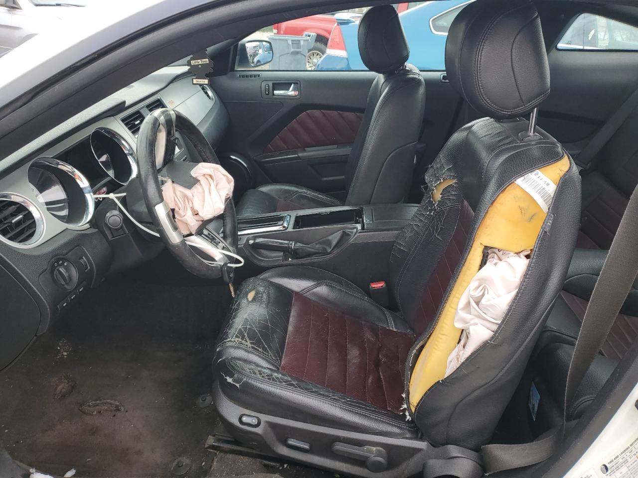 2012 Ford Mustang VIN: 1ZVBP8AM8C5261370 Lot: 92425855