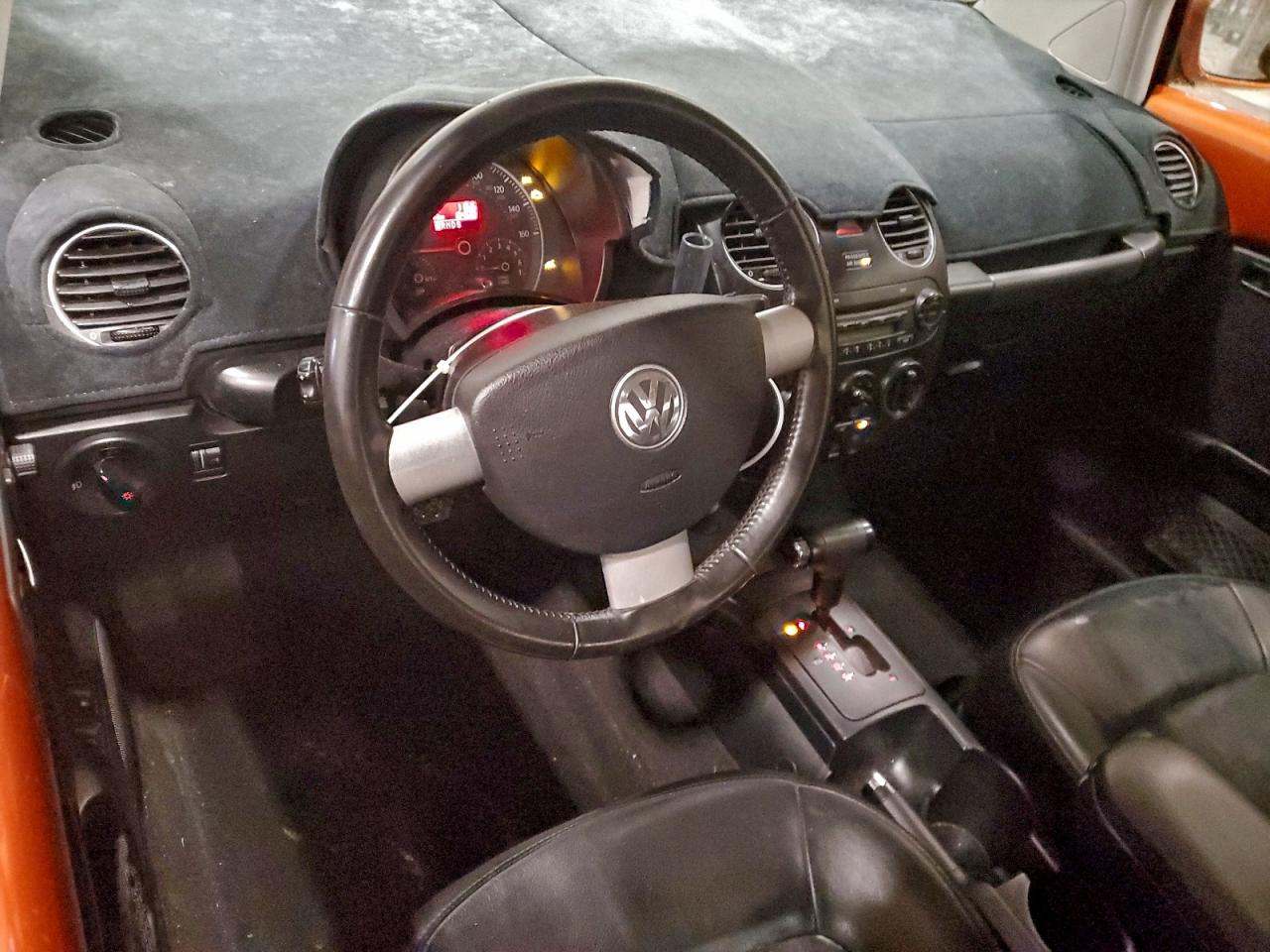 2010 Volkswagen New Beetle VIN: 3VWRW3AG9AM032363 Lot: 94372135