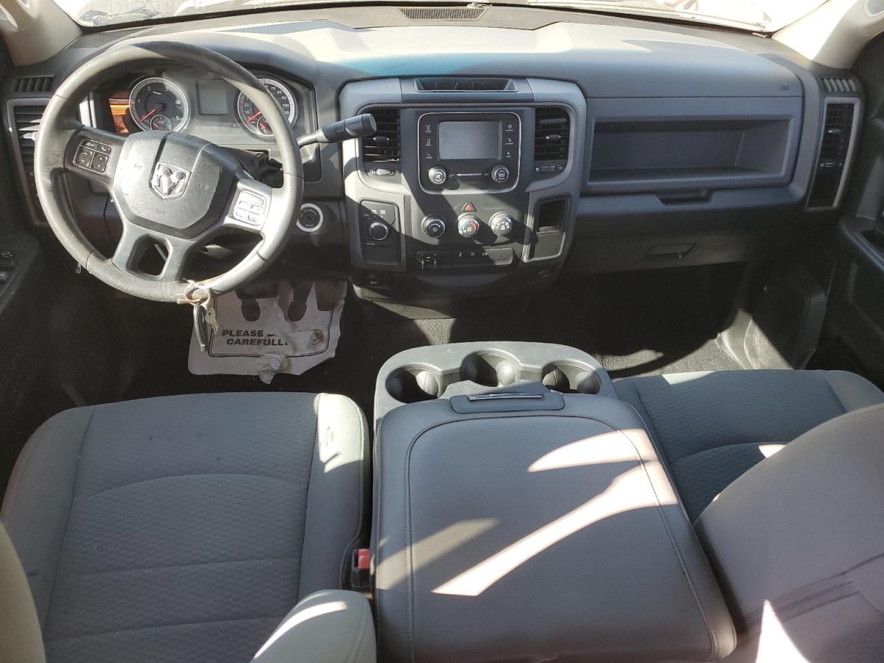 2018 Ram 3500 Flatbed Truck VIN: 3C63R3GL4JG353110 Lot: 92814585