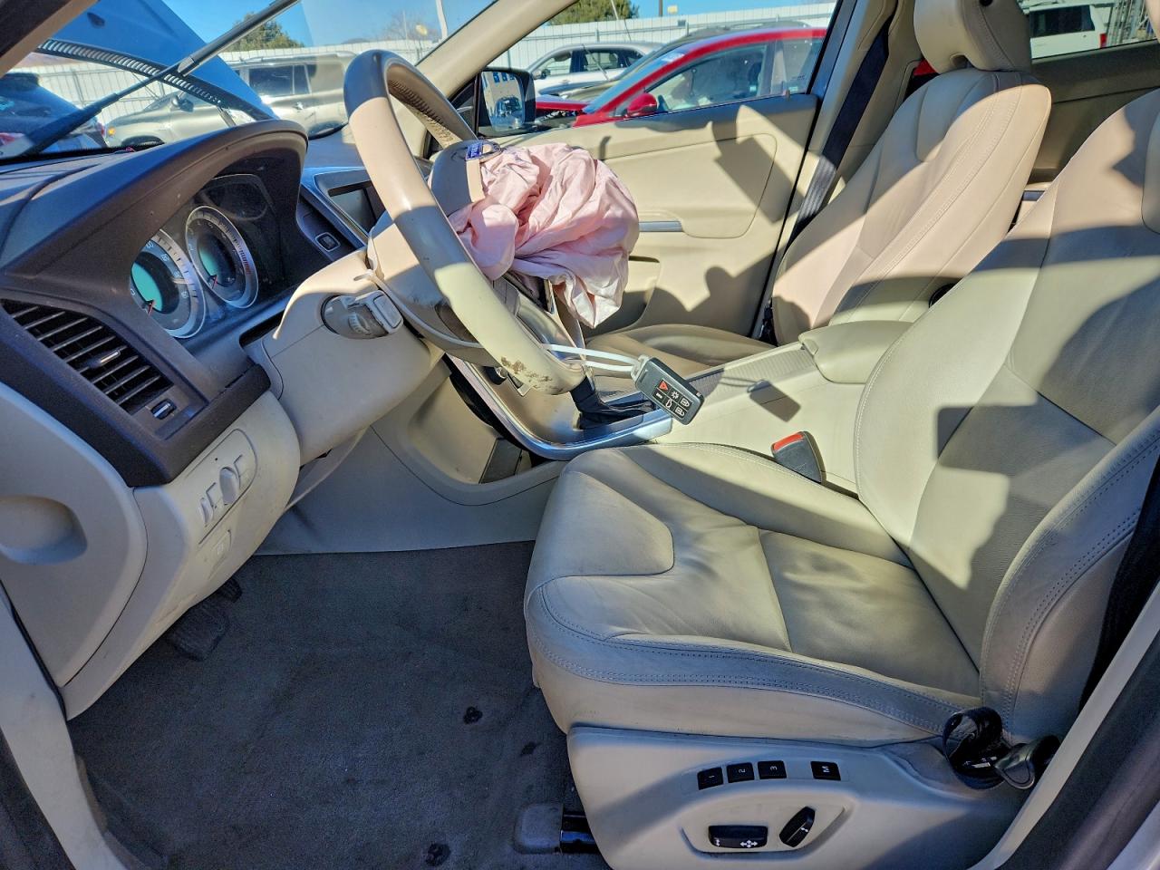 2013 Volvo Xc60 3.2 VIN: YV4952DZ0D2381465 Lot: 93760695