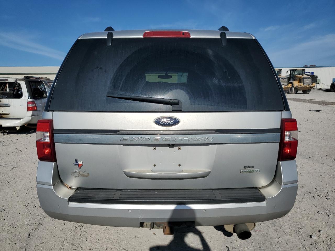 2015 Ford Expedition Xlt VIN: 1FMJU1HTXFEF49936 Lot: 92344965