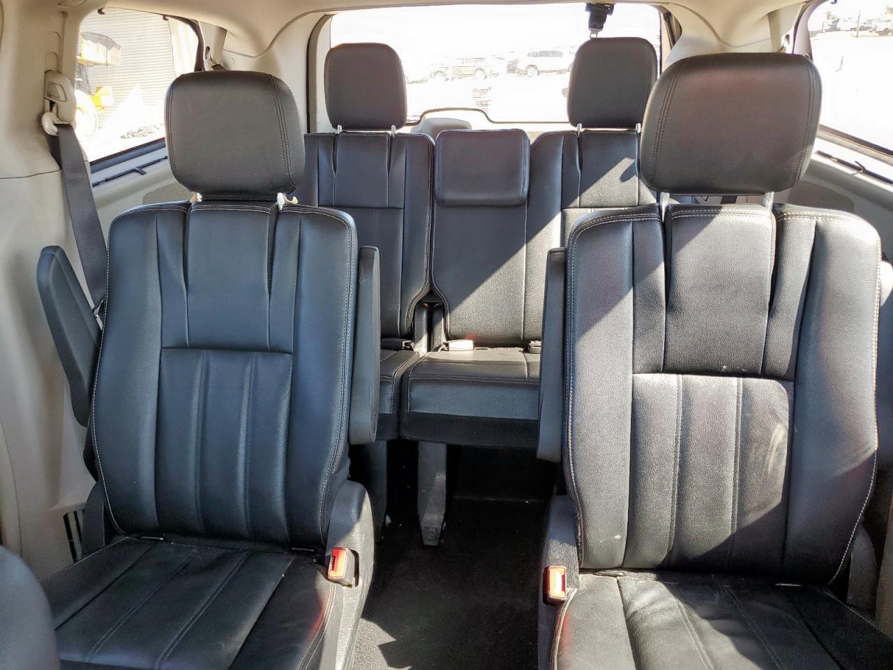 2015 Chrysler Town & Country Touring VIN: 2C4RC1BG1FR628324 Lot: 91034685