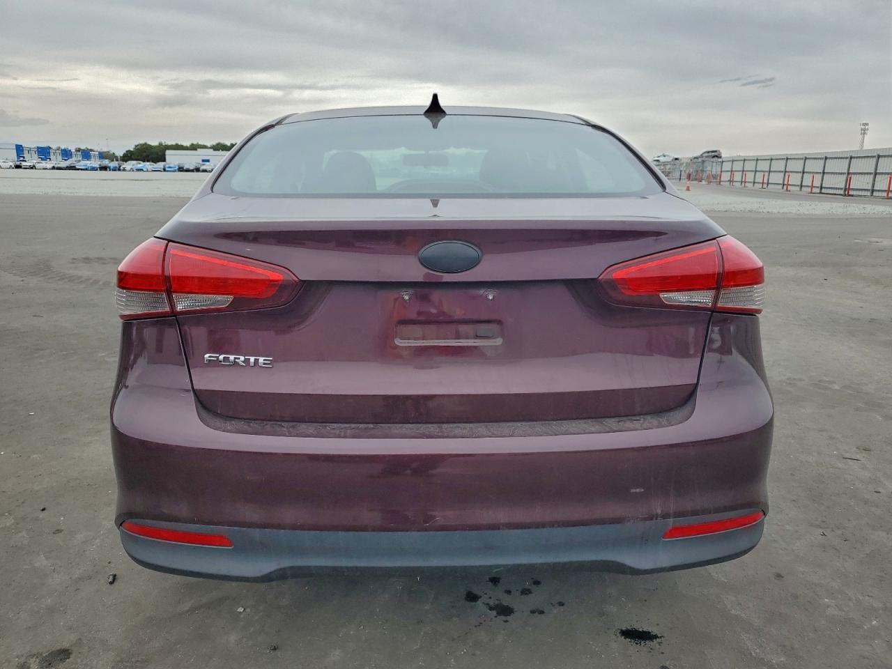 2017 Kia Forte Lx VIN: 3KPFK4A72HE015867 Lot: 94784005