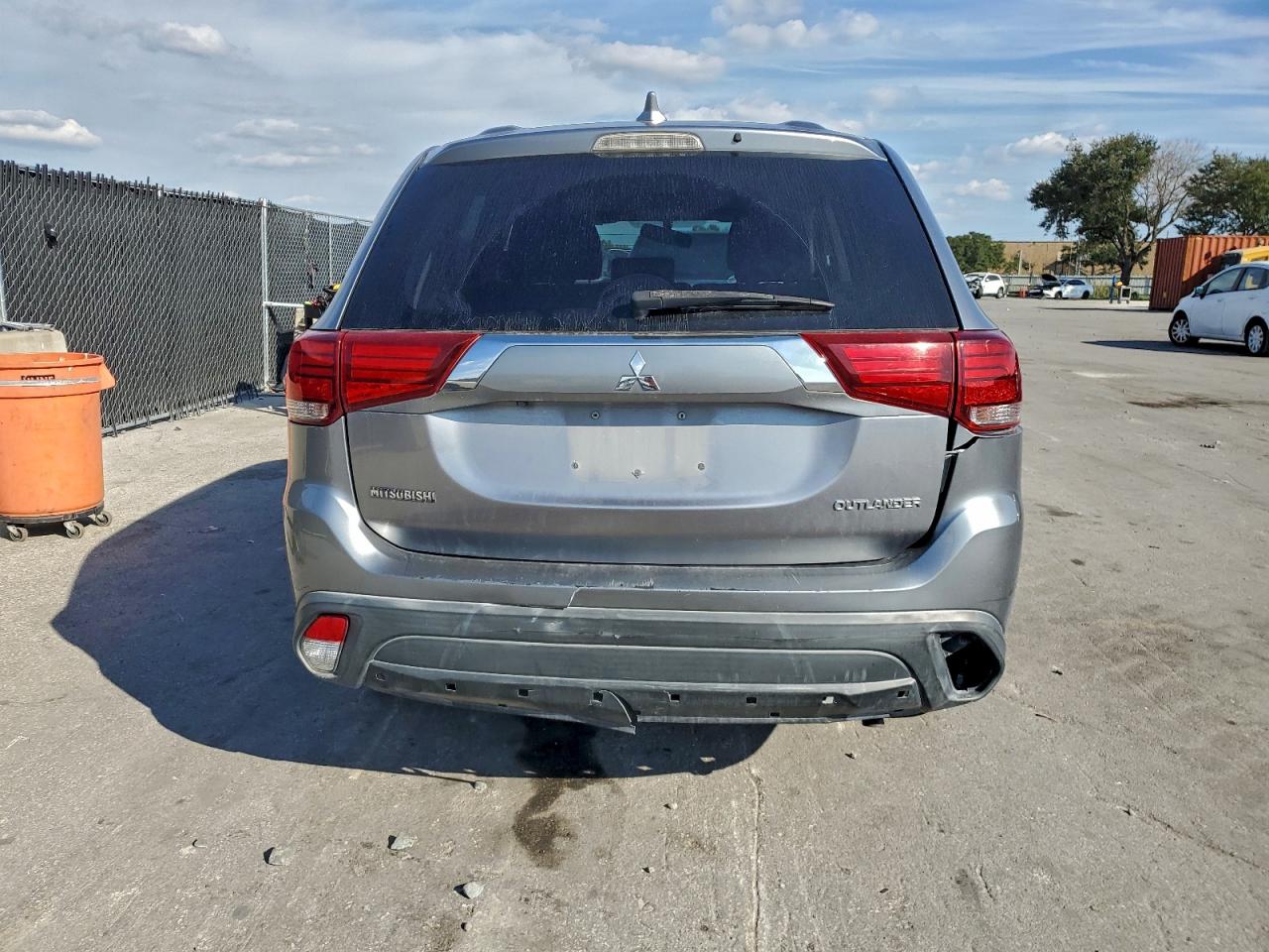 2017 Mitsubishi Outlander Es VIN: JA4AD2A39HZ014946 Lot: 93123005