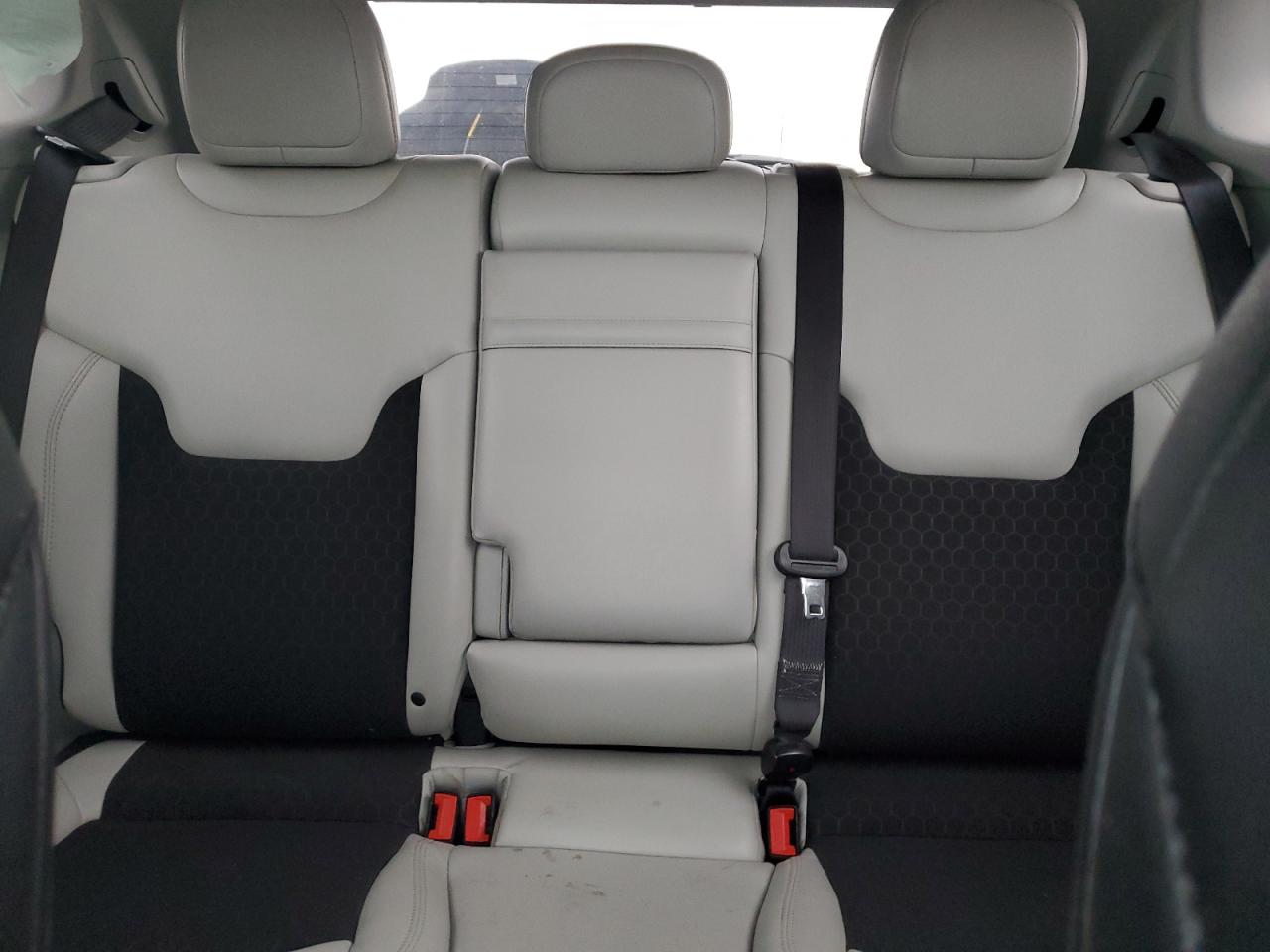 2018 Jeep Compass Latitude VIN: 3C4NJDBB2JT483259 Lot: 91227455