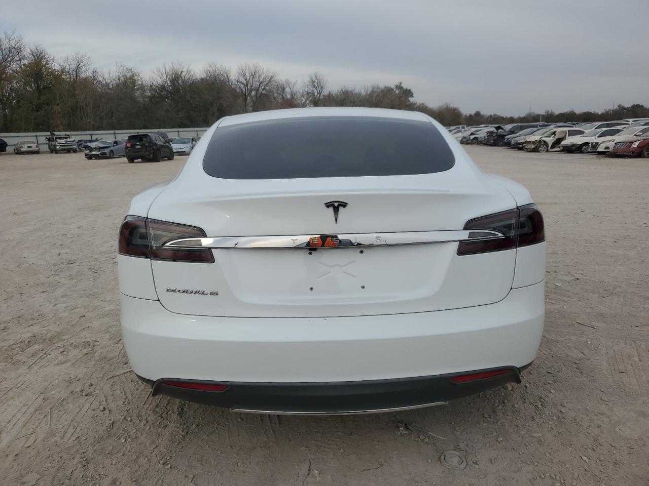 2013 Tesla Model S VIN: 5YJSA1BC2DFP10222 Lot: 93924065
