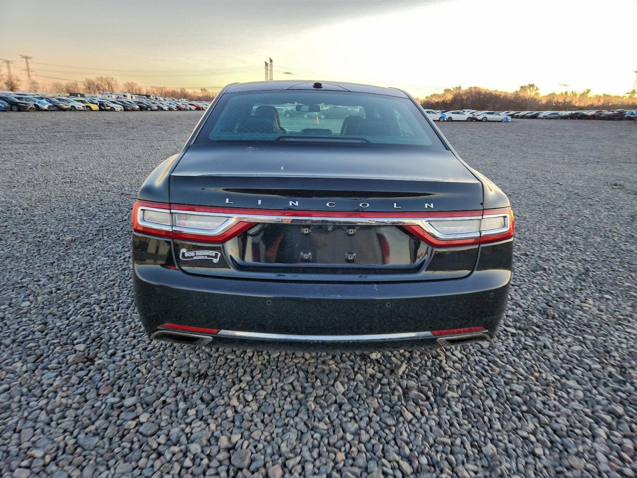 2017 Lincoln Continental Reserve VIN: 1LN6L9NP8H5611173 Lot: 94812235