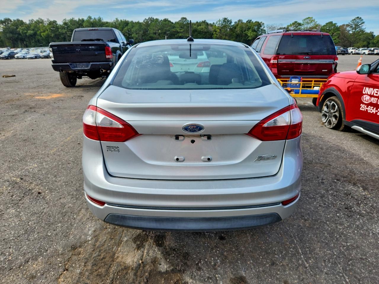 2015 Ford Fiesta S VIN: 3FADP4AJ7FM120627 Lot: 93705895