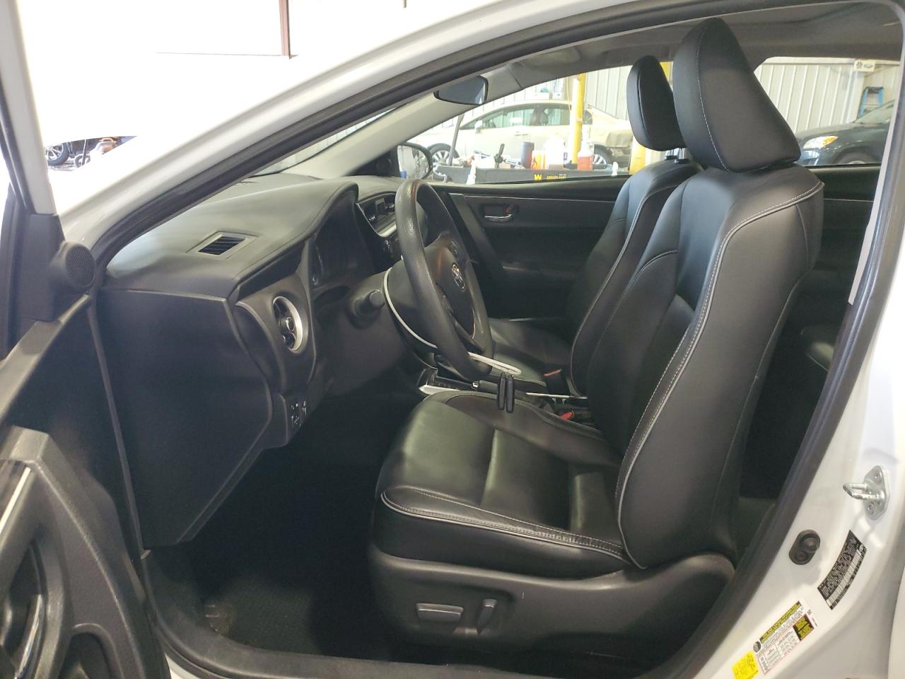 2017 Toyota Corolla L VIN: 5YFBURHE6HP602565 Lot: 91292375