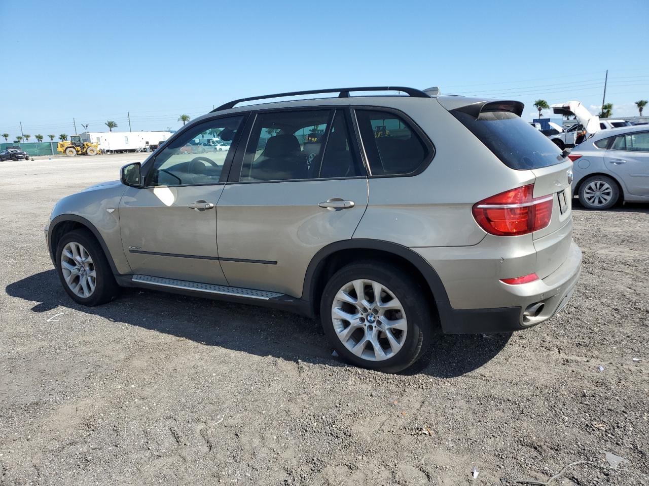 Фото: 5UXZV4C59CL751512