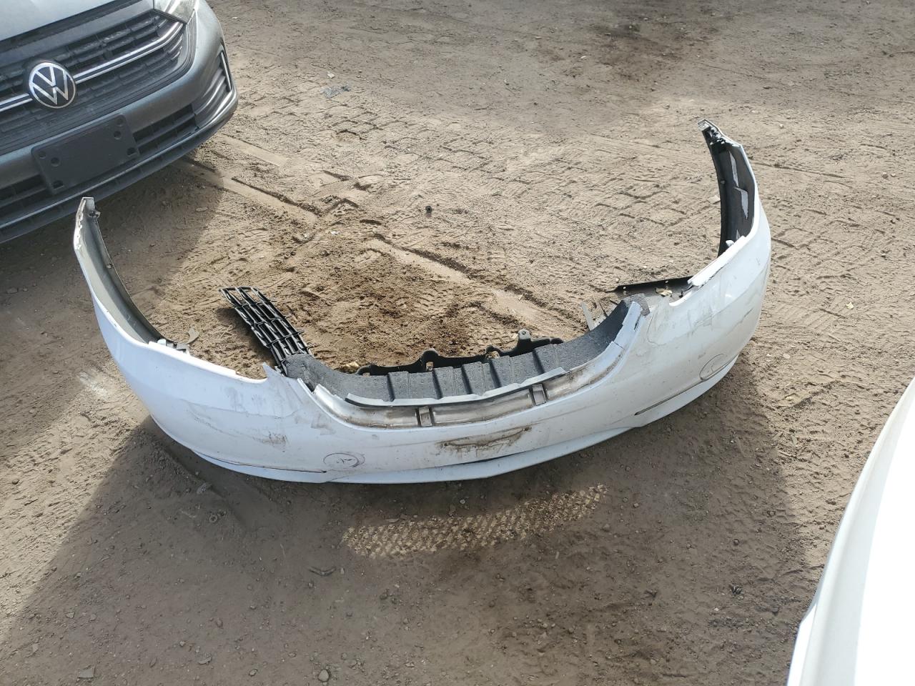 2012 Chrysler 200 Lx VIN: 1C3CCBABXCN281588 Lot: 92404095