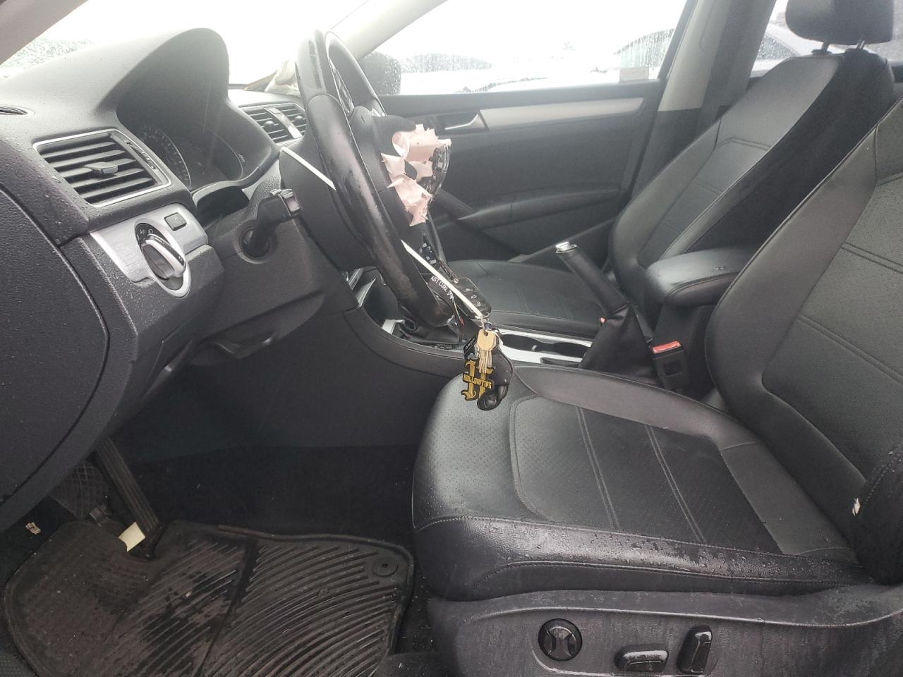 2013 Volkswagen Passat Se VIN: 1VWBP7A3XDC128141 Lot: 93769435