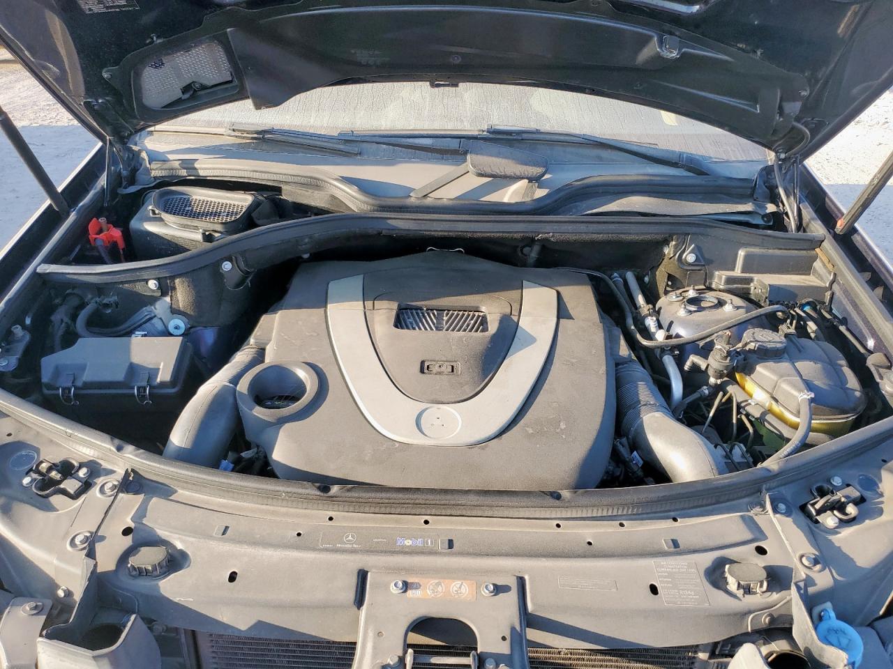 2010 Mercedes-Benz Ml 550 4Matic VIN: 4JGBB7CB5AA582211 Lot: 92927805