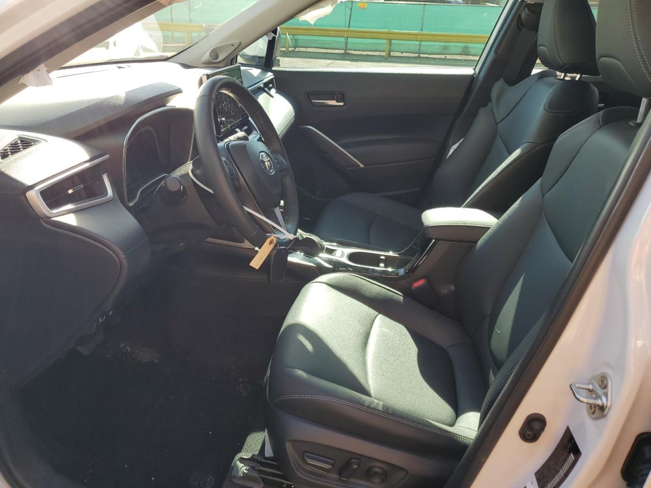 2024 Toyota Corolla Cross Xle VIN: 7MUDAABG6RV114096 Lot: 91596405