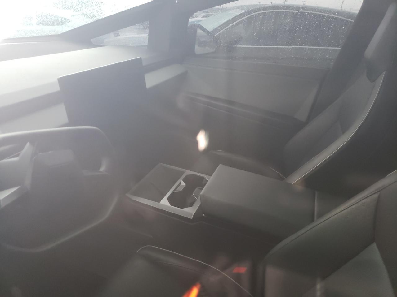 2024 Tesla Cybertruck VIN: 7G2CEHED1RA053937 Lot: 93148265