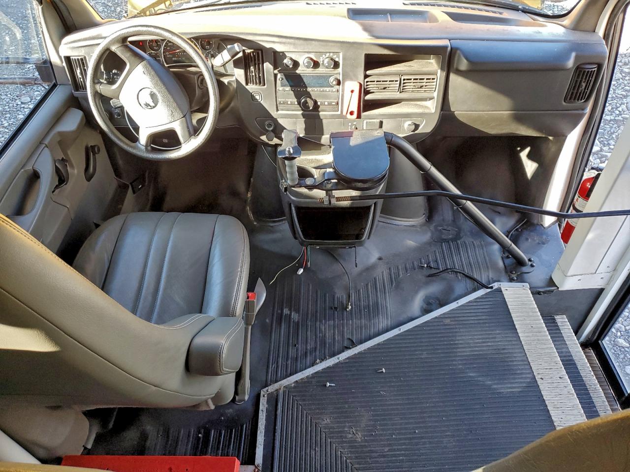 2015 Chevrolet Express G4 - School Bus VIN: 1GB6G5BG1F1265563 Lot: 93781715