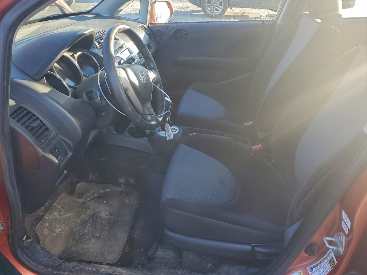 2007 Honda Fit S VIN: JHMGD38627S017585 Lot: 93736595