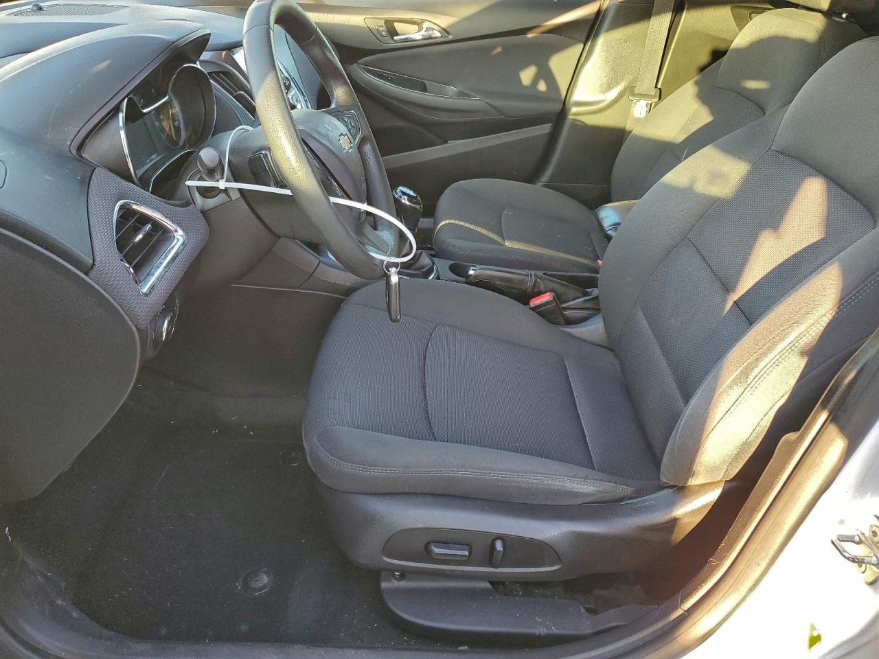 2018 Chevrolet Cruze Lt VIN: 3G1BD6SM8JS518229 Lot: 94582185