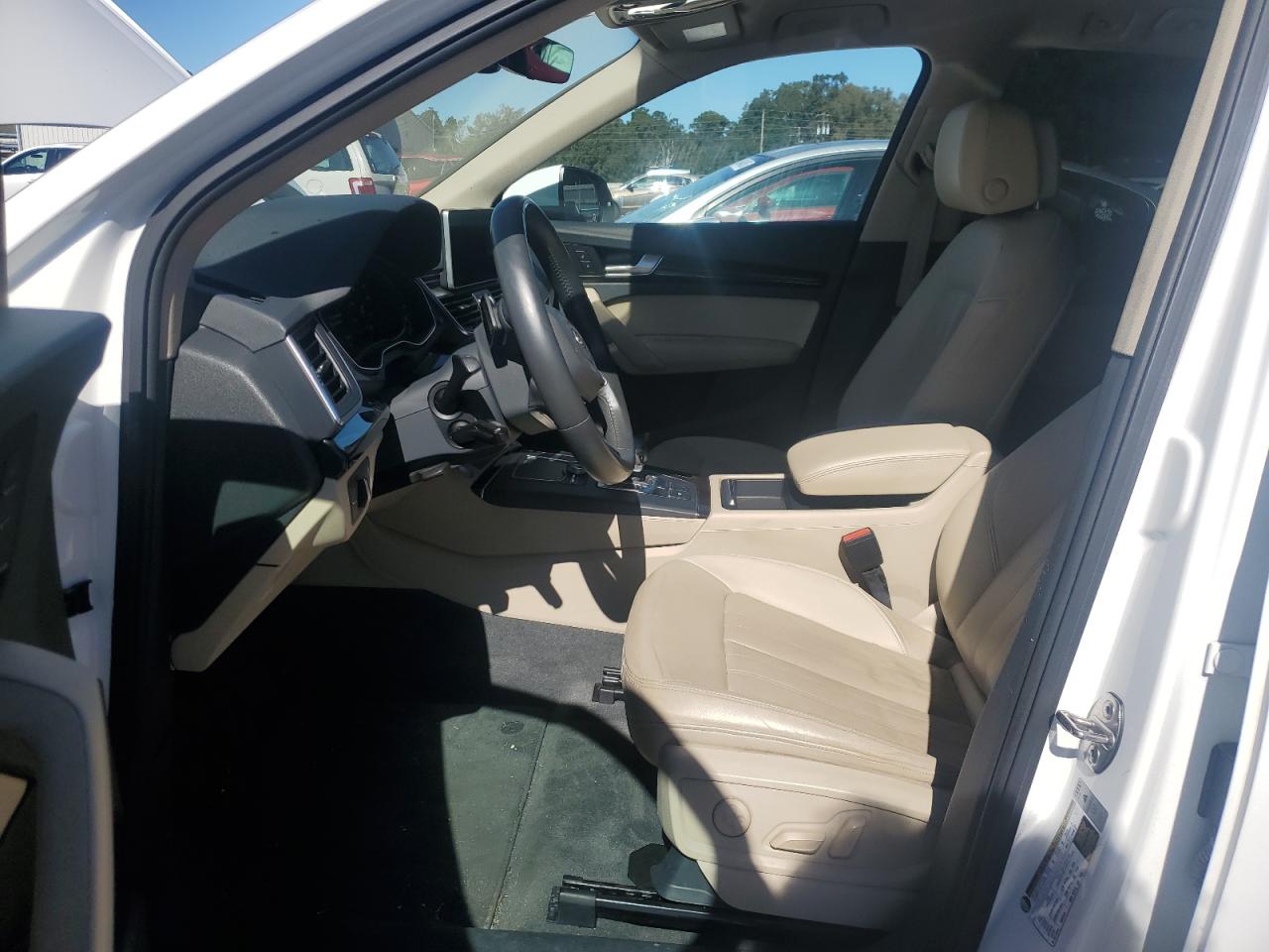 2018 Audi Q5 Premium VIN: WA1ANAFY6J2246852 Lot: 91016025