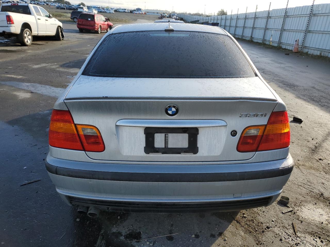 2004 BMW 330 I VIN: WBAEV53464KM38015 Lot: 91560685