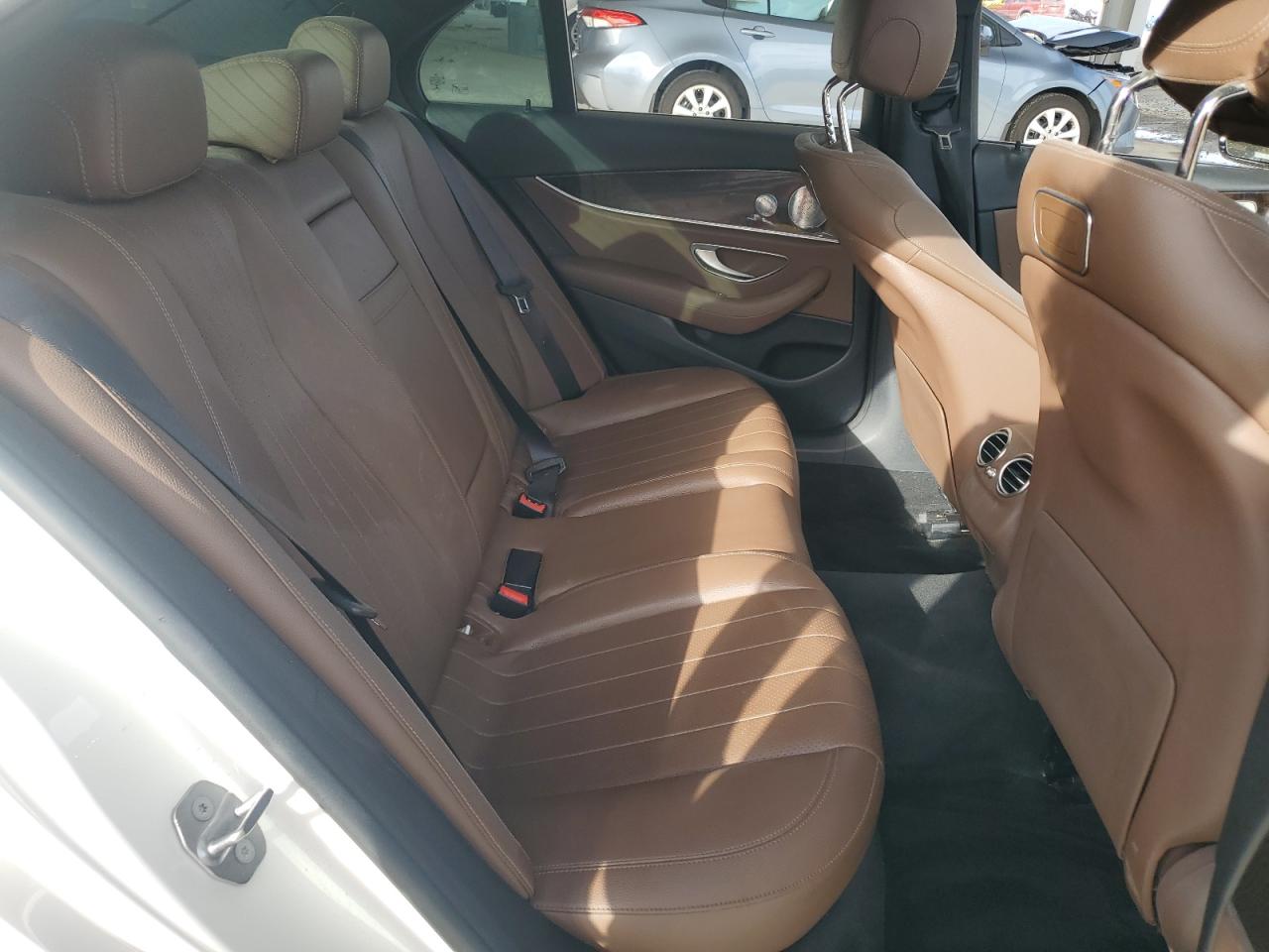 2018 Mercedes-Benz E 300 VIN: WDDZF4JB1JA441666 Lot: 90931775