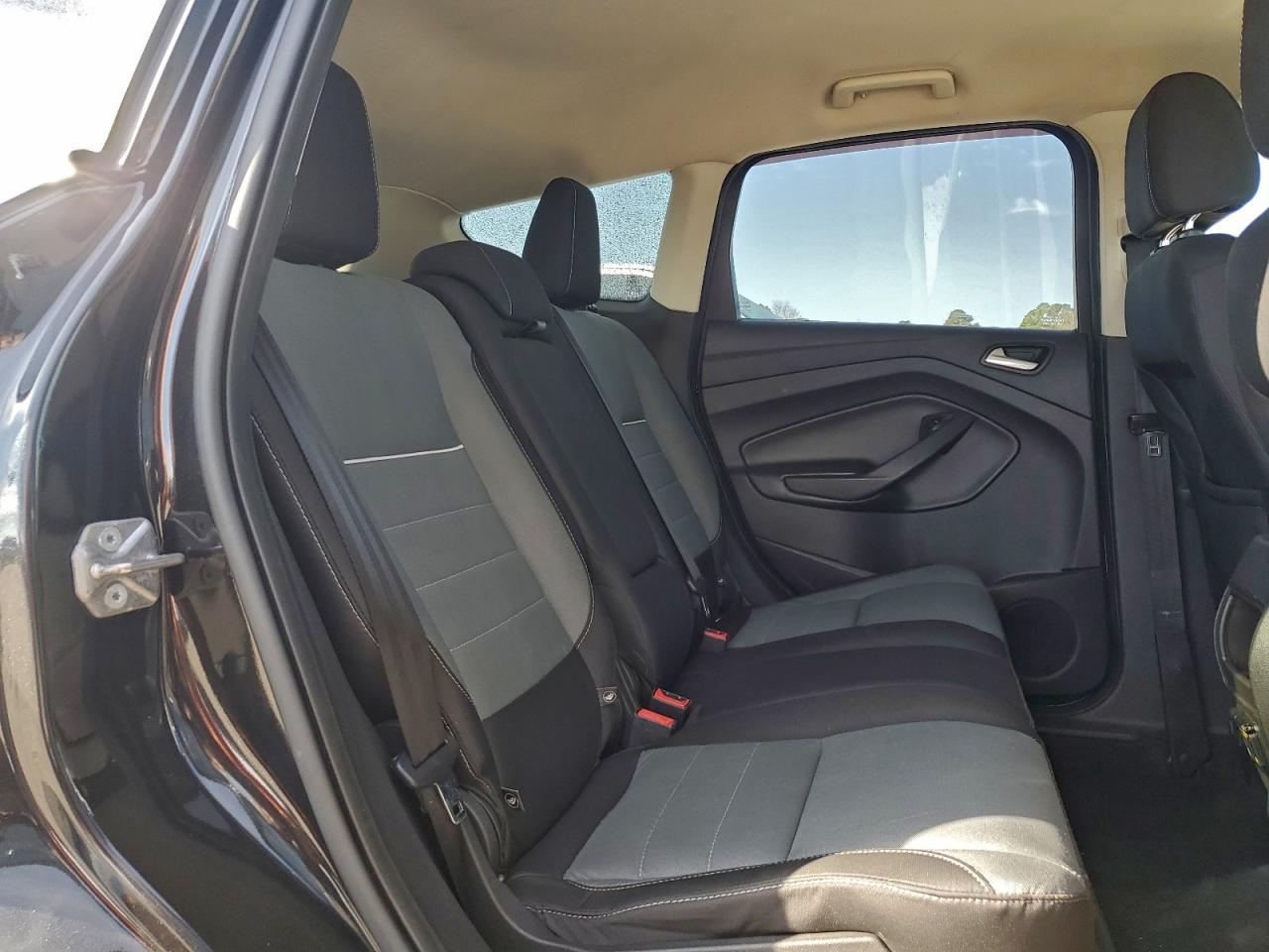 2015 Ford Escape Se VIN: 1FMCU9GX9FUB84960 Lot: 94048405