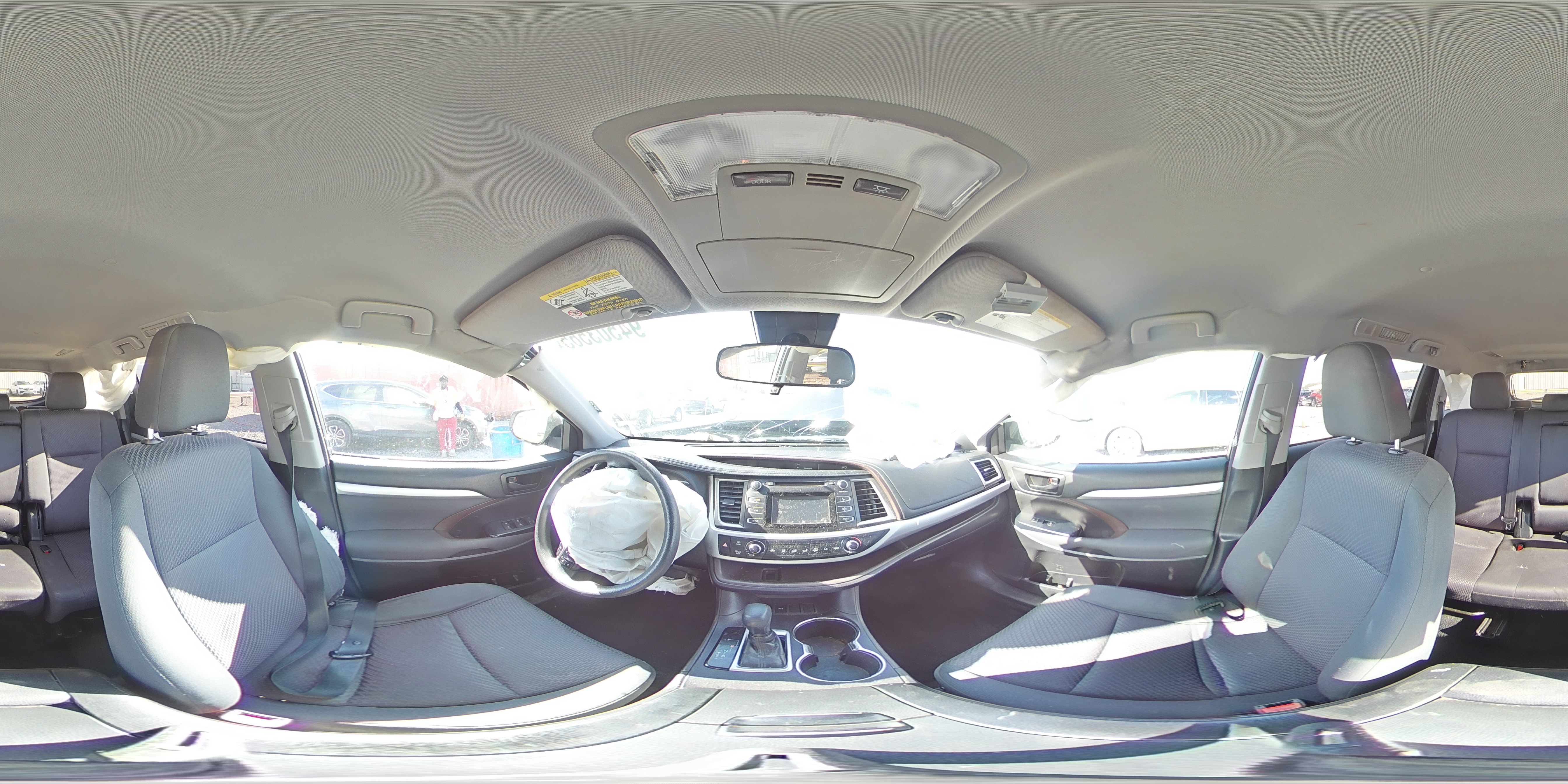 2018 Toyota Highlander Le VIN: 5TDZZRFH2JS250854 Lot: 94503565